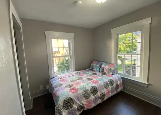 Property at 275 S 7th St Unit 1, Indiana, PA, 15701, 3 beds, 1 bath, [object Object]