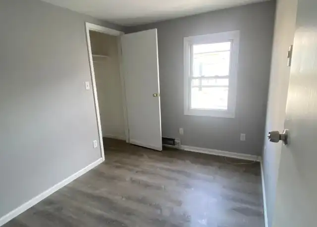 Property at 15 120th St Unit 2, Troy, NY, 12182, 3 beds, 1 bath, [object Object]