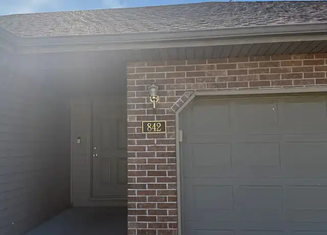 Property at 842 W Lorenza Dr, Nixa, MO, 65714, 3 beds, 2 baths, [object Object]
