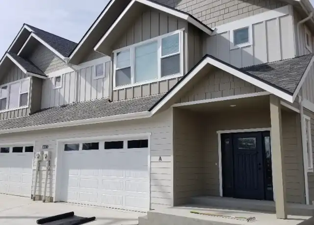Property at 1550 N Western Ave, Wenatchee, WA, 98801, 3 beds, 2.5 baths, [object Object]