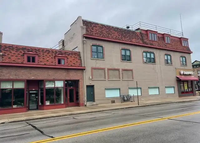 Property at 810 Erie Ave Unit 4, Sheboygan, WI, 53081, 1 bed, 1 bath, [object Object]