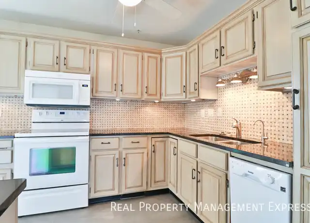 Property at 3005 E 22nd St, Sioux Falls, SD, 57103, 2 beds, 2 baths, [object Object]