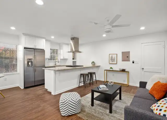 Property at 301 E 33rd St Unit 3, Austin, TX, 78705, 1 bed, 1 bath, [object Object]