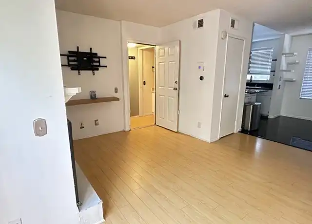 Property at 9336 Van Nuys Blvd #35, Panorama City, CA, 91402, 2 beds, 1.5 baths, [object Object]
