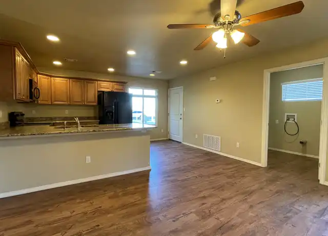 Property at 3300 N Atkinson Ave Unit 5, Roswell, NM, 88201, 3 beds, 2 baths, [object Object]