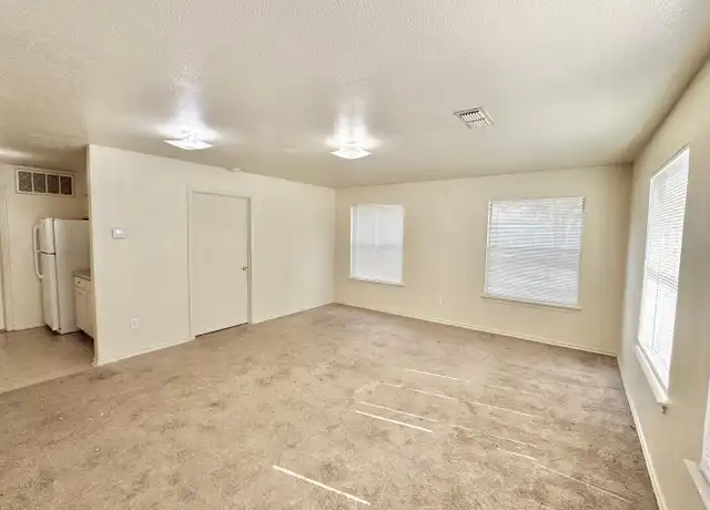 Property at 932 Fannin St Unit 3, Denton, TX, 76201, 1 bed, 1 bath, [object Object]