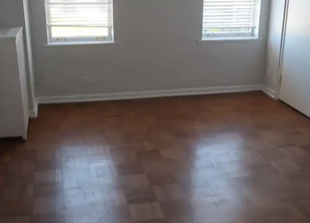 Property at 535 W Cornelia Ave, Chicago, IL, 60657, 0 beds, 1 bath, [object Object]