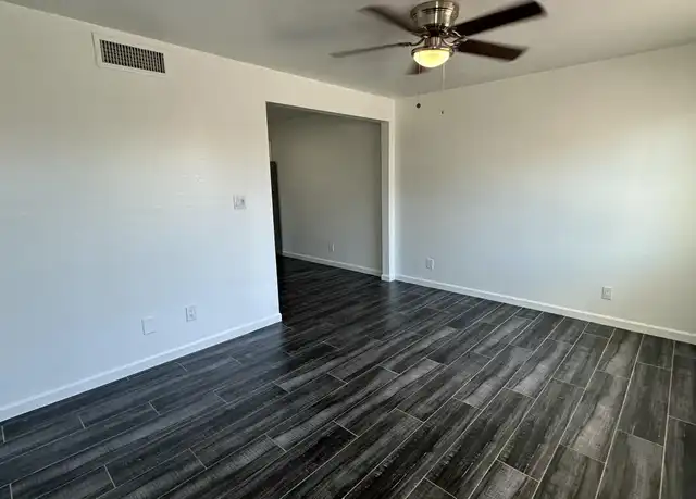 Property at 1320 E Vista Ave Unit 3, Phoenix, AZ, 85020, 2 beds, 1 bath, [object Object]