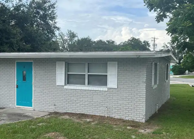 Property at 2600 Trinity Cir NW Unit A, Winter Haven, FL, 33881, 1 bed, 1 bath, [object Object]