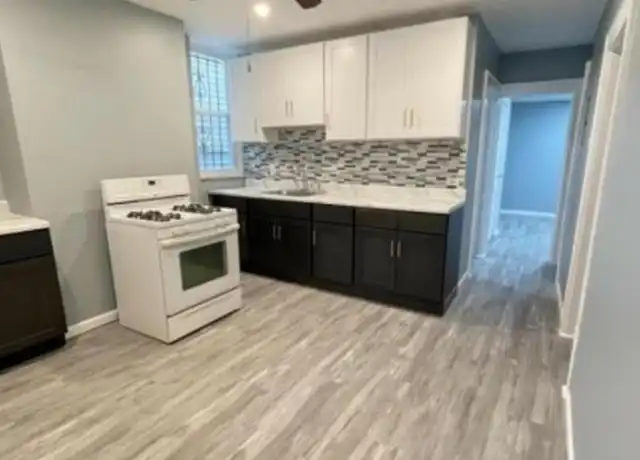 Property at 111 Grafton Ave, Newark, NJ, 07104, 3 beds, 1 bath, [object Object]