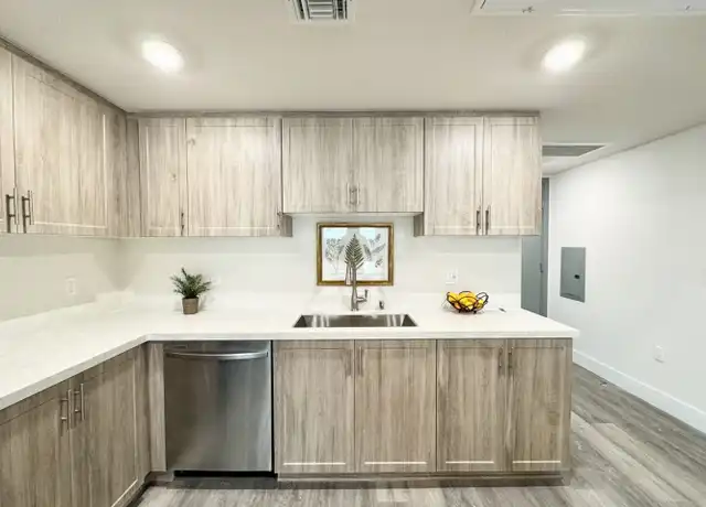 Property at 3050 W 11th St Unit 504, Los Angeles, CA, 90006, 2 beds, 2 baths, [object Object]