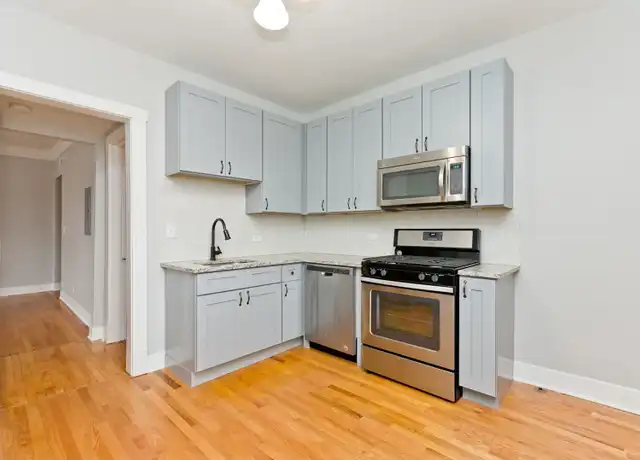 Property at 1046 Chicago Ave Unit 2W, Oak Park, IL, 60302, 2 beds, 1 bath, [object Object]