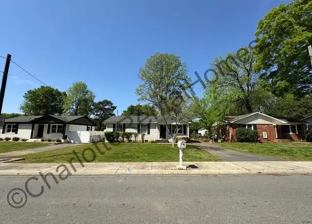 Property at 9639 Feldbank Dr, Charlotte, NC, 28216, 3 beds, 1 bath, [object Object]