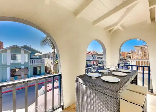 Property at 125 46th St Unit B, Newport Beach, CA, 92663, 3 beds, 2 baths, [object Object]