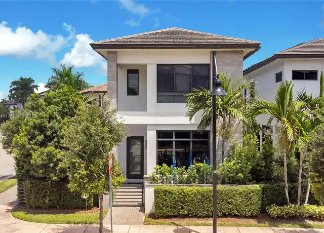 Property at 8279 NW 43rd St, Miami, FL, 33166, 3 beds, 3.5 baths, [object Object]