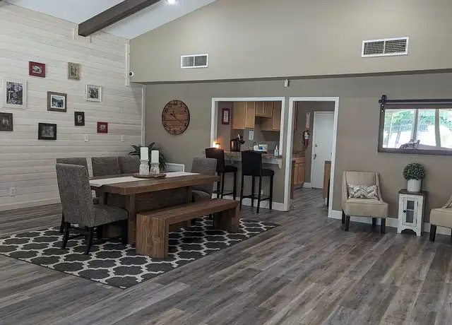 Photo of 11325 Quartz Dr, Auburn, CA 95602