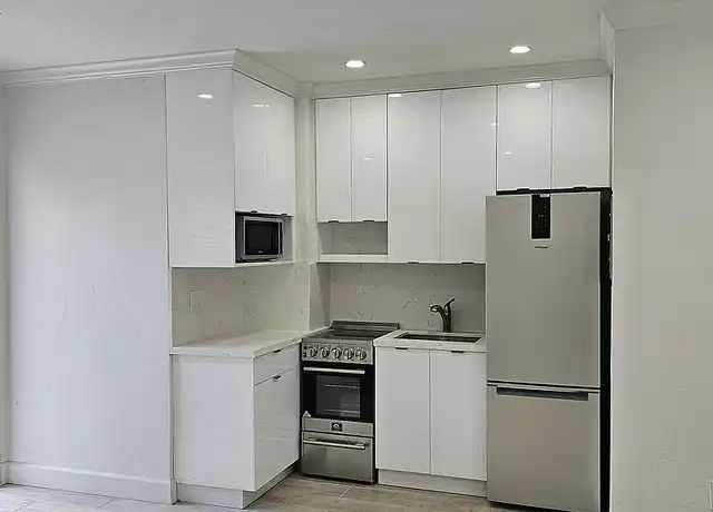 Property at Santander Apartments - 522-526 Santander Ave, Coral Gables, FL, 33134, 0 beds, 1 bath, [object Object]