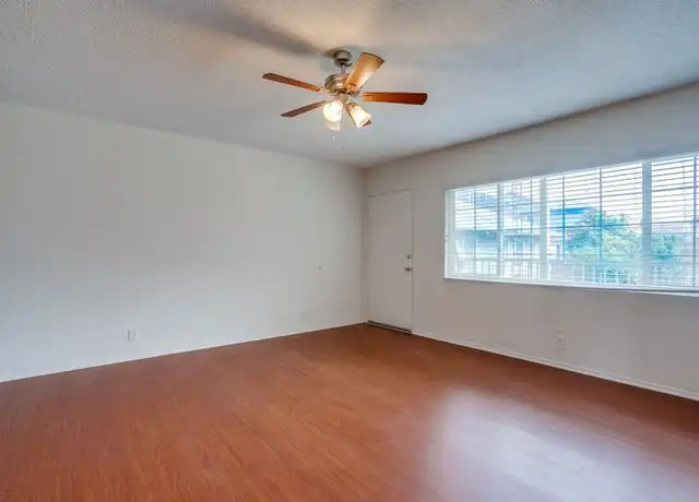 Property at 1106 Leighton Ave Unit 09, Los Angeles, CA, 90037, 2 beds, 1 bath, [object Object]