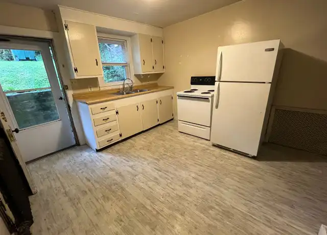 Property at 320 Pine St, Bellefonte, PA, 16823, 1 bed, 1 bath, [object Object]