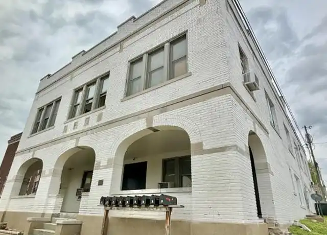 Property at 404 E Bond St Unit 4, Monett, MO, 65708, 2 beds, 1 bath, [object Object]