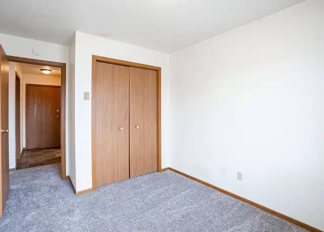 Property at Southgate - 1625 33rd Ave S, Fargo, ND, 58104, 1 bed, 1 bath, [object Object]