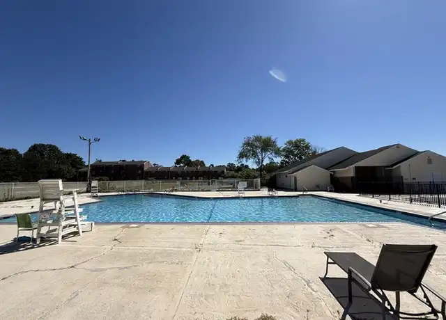 Property at 4 Creek Rd Unit 4, Brick Township, NJ, 08724, 2 beds, 1 bath, [object Object]