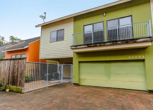 Property at 4406 Koehler St Unit A, Houston, TX, 77007, 3 beds, 2.5 baths, [object Object]