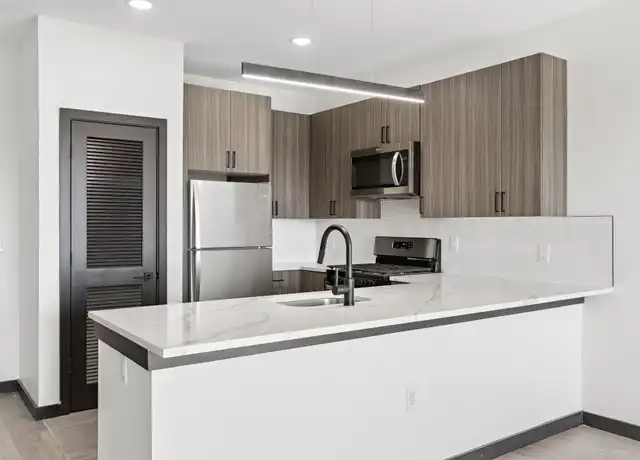 Property at 132 Mallory Ave Unit 404, Jersey City, NJ, 07304, 1 bed, 1 bath, [object Object]