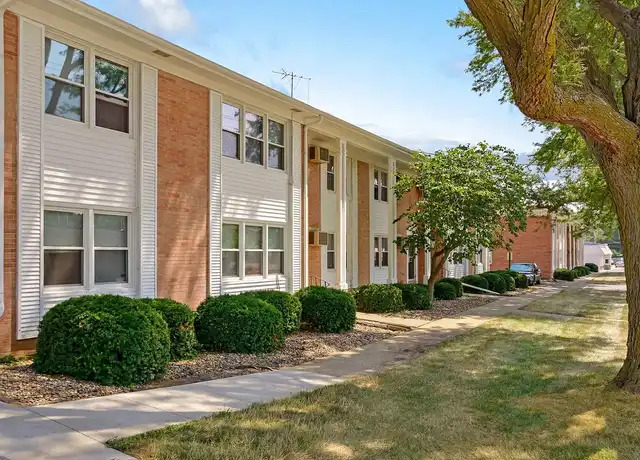 Property at Plaza Manor - 3821 66th St, Urbandale, IA, 50322, 1-2 bed, 1 bath, [object Object]
