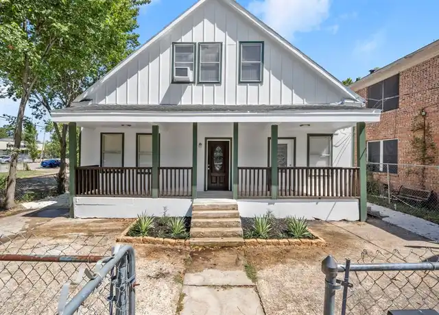 Property at 110 N York St, Houston, TX, 77003, 3 beds, 3 baths, [object Object]