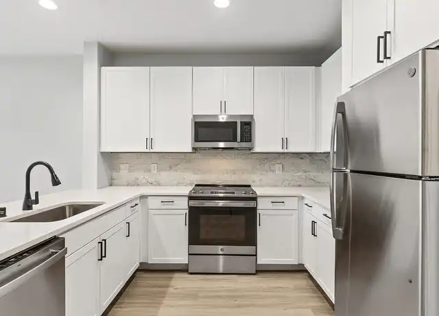 Property at The Avery on Southwestern - 8910 Southwestern Blvd, Dallas, TX, 75214, 2 beds, 2 baths, [object Object]