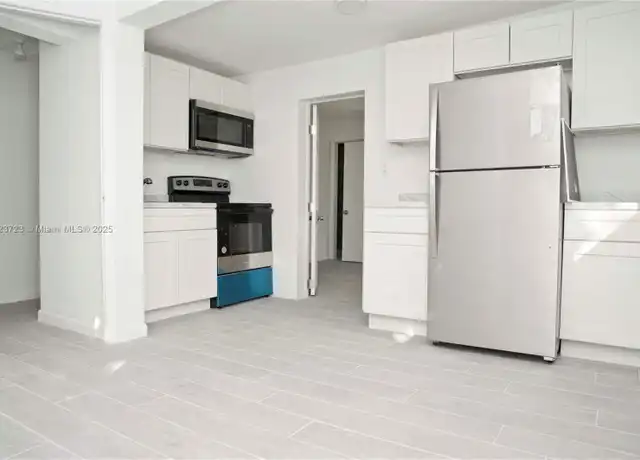 Property at 1323 N Federal Hwy #3, Hollywood, FL, 33020, 2 beds, 1 bath, [object Object]