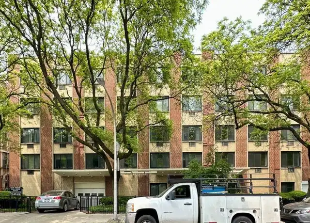 Property at 538 W Roscoe St, Chicago, IL, 60657, 0 beds, 1 bath, [object Object]