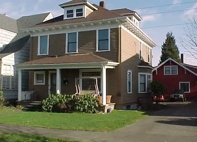Property at 811 S Cushman Ave Unit B, Tacoma, WA, 98405, 2 beds, 1 bath, [object Object]