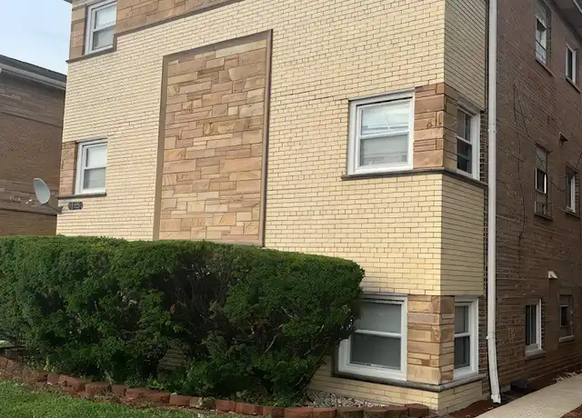 Property at 1915 S Harlem Ave Unit 2W, Berwyn, IL, 60402, 2 beds, 1 bath, [object Object]