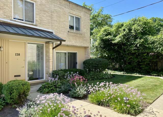 Photo of 138 Green Bay Rd #138, Glencoe, IL 60022