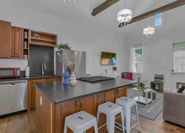 Property at 1071 N 4th St, Columbus, OH, 43201, 1 bed, 1 bath, [object Object]