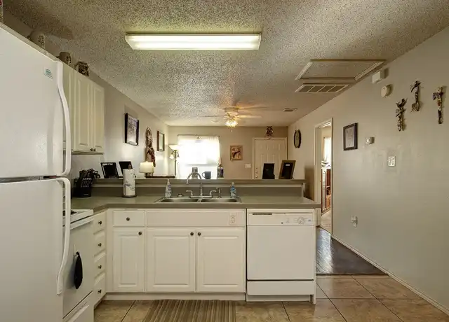 Property at La Salle Villas - 2104 La Salle Ave, Lubbock, TX, 79407, 1 bed, 1 bath, [object Object]