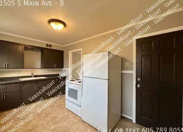 Property at 1505 S Main Ave Unit B, Sioux Falls, SD, 57105, 2 beds, 1 bath, [object Object]