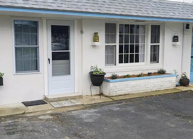 Property at 38 Waverly Ave, Morton, PA, 19070, 2 beds, 1 bath, [object Object]
