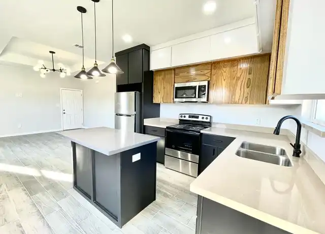 Property at 1006 S Sugar Rd Unit 1, Edinburg, TX, 78539, 3 beds, 2 baths, [object Object]