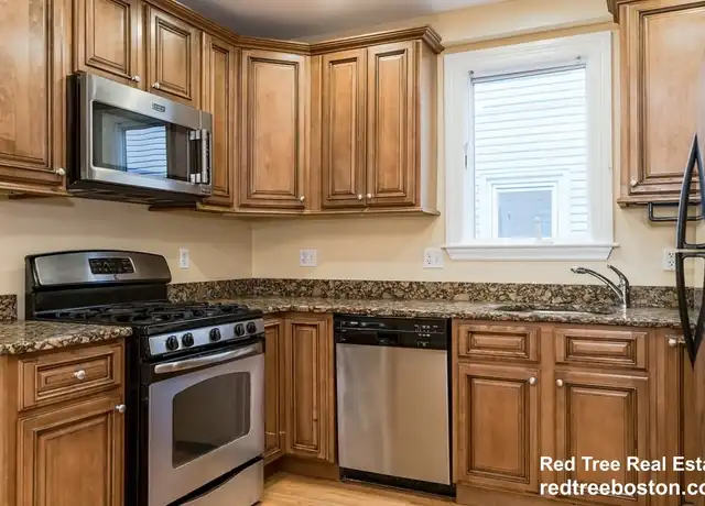Property at 164 Boylston St #3, Boston, MA, 02130, 3 beds, 2 baths, [object Object]