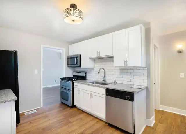 Property at 720 Kellogg St SE Unit 1, Grand Rapids, MI, 49503, 3 beds, 1 bath, [object Object]