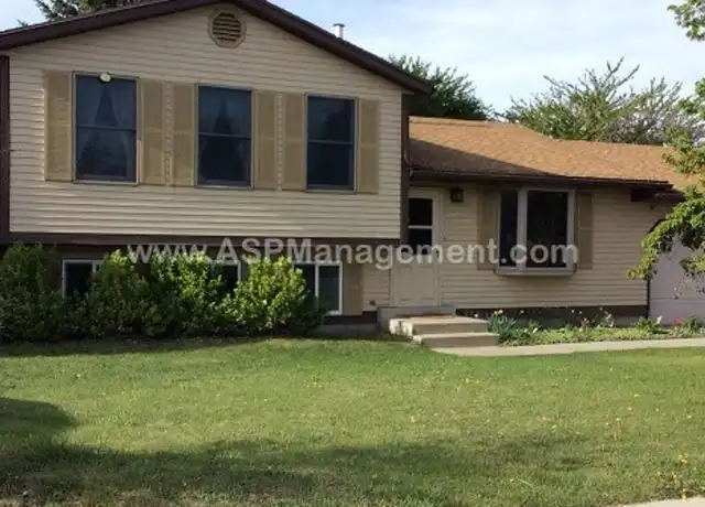 Property at 2074 E Newcastle Dr, Sandy, UT, 84093, 4 beds, 2 baths, [object Object]