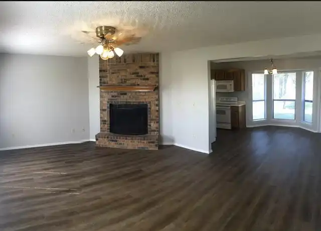 Property at 3000 W Houston Pl, Broken Arrow, OK, 74012, 3 beds, 3 baths, [object Object]