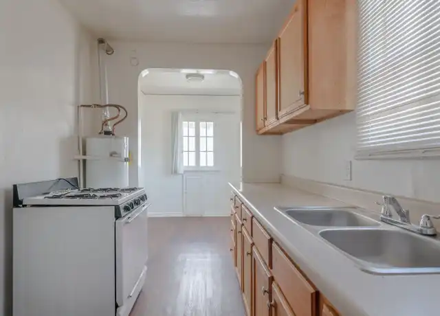 Property at 406 S Grevillea Ave Unit 408_05, Inglewood, CA, 90301, 0 beds, 1 bath, [object Object]