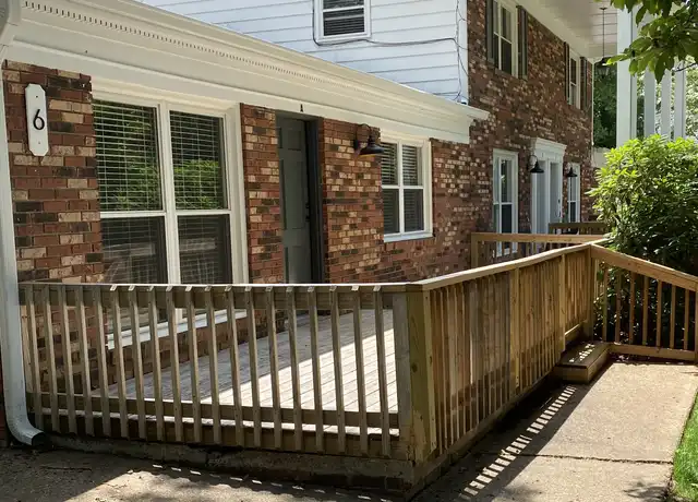 Property at 6 Dogwood Ct Unit A, Asheville, NC, 28805, 2 beds, 1 bath, [object Object]