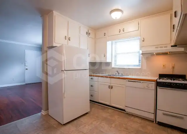 Property at 1009 Greenwood Ave NE Unit 8, Atlanta, GA, 30306, 1 bed, 1 bath, [object Object]