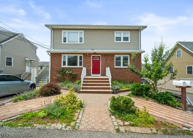 Property at 46 Bush Ave Unit 1, Woodland Park, NJ, 07424, 2 beds, 1 bath, [object Object]