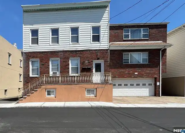 Property at 249 Crescent Ln, Cliffside Park, NJ, 07010, 2 beds, 1 bath, [object Object]